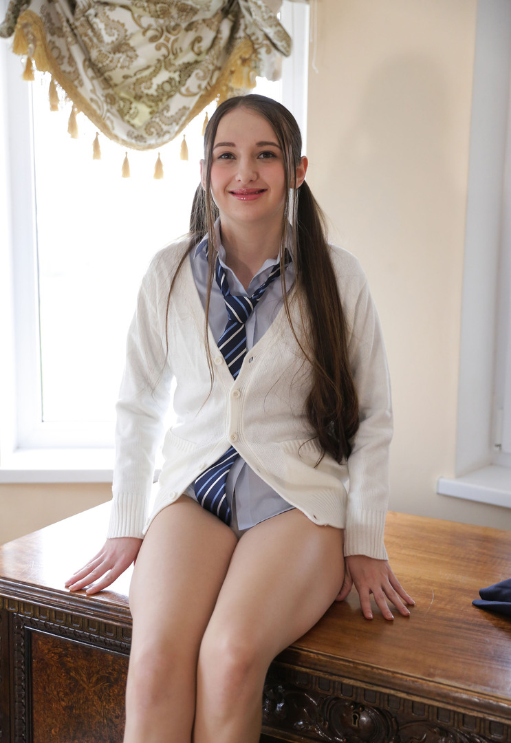 Kristina M精品写真视频第十九弹